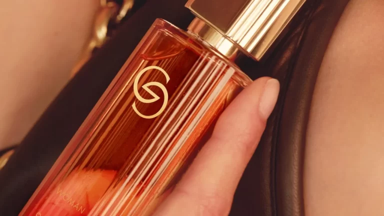 Giordani Gold Woman