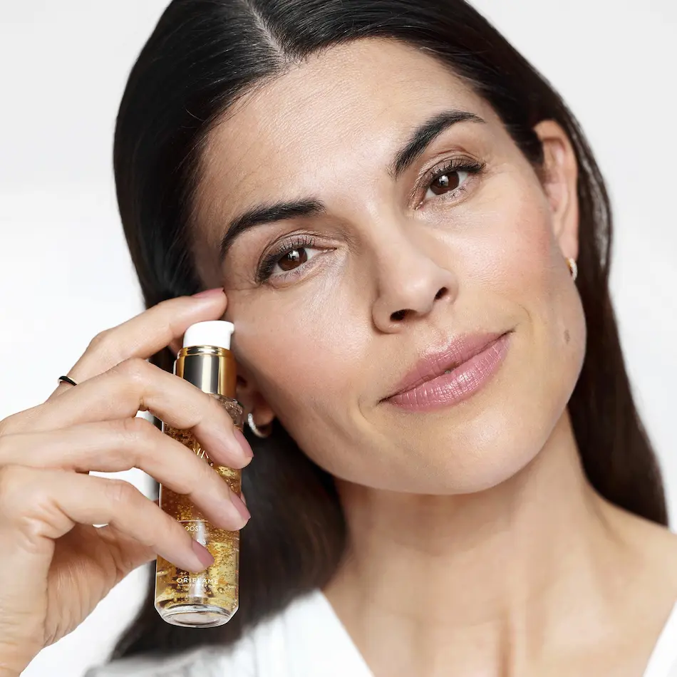 Sérum: o centro do ritual de skincare para pele madura