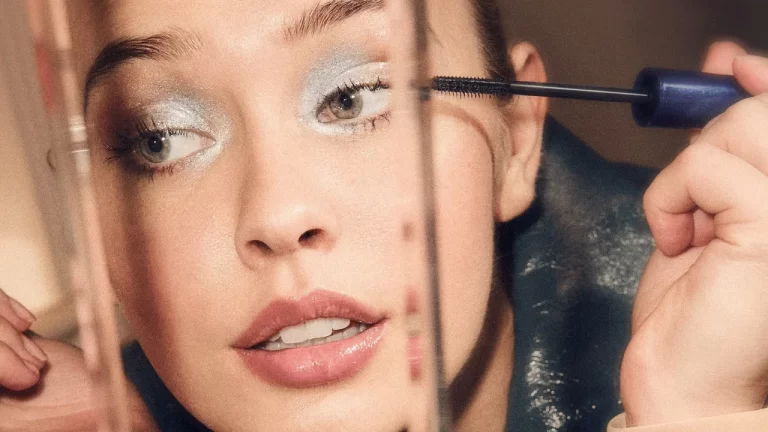 Máscara de Pestanas Winter Wonder Lash à Prova de Água THE ONE