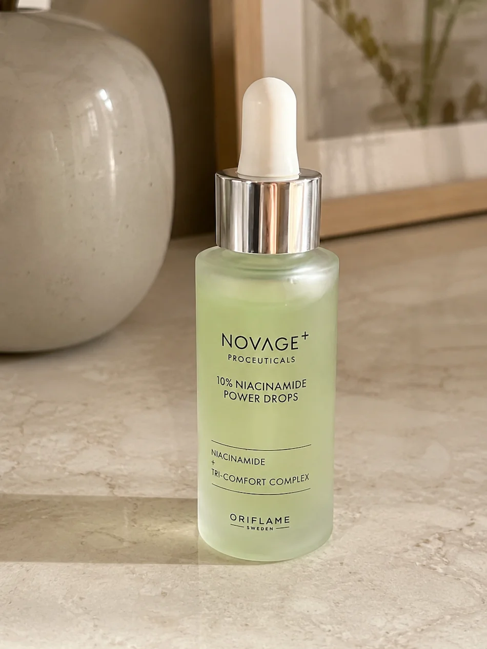 Power Drops 10% Niacinamida Proceuticals Novage+, da Oriflame